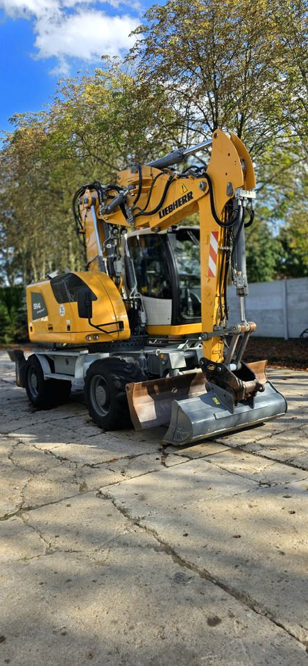2017 Liebherr A914 COMPACT Wheel Excavator