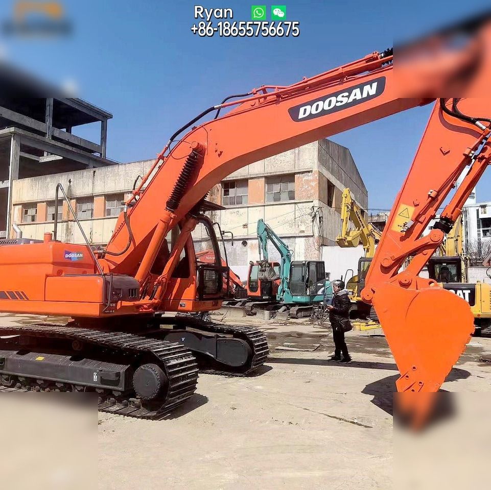 2020 Doosan DX225LC Crawler Excavator