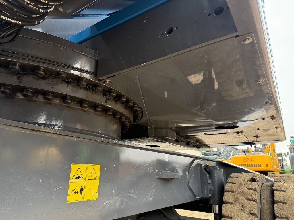 2021 Fuchs MHL350F Material Handler