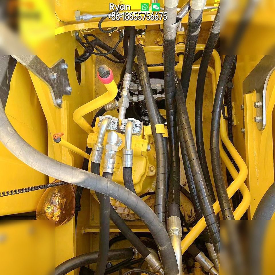 2014 Komatsu PC210-8N1 Crawler Excavator