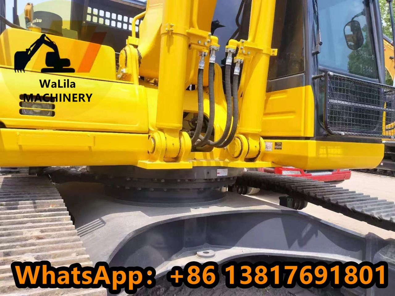 2022 Komatsu PC400-8 Crawler Excavator