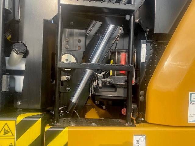 2024 Caterpillar MH3022-07D Material Handler
