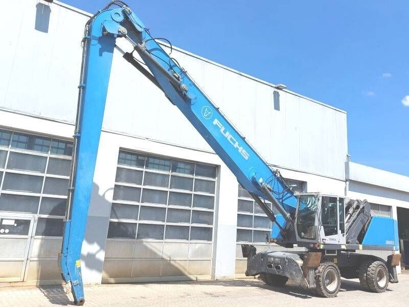 2016 Fuchs MHL360 F Material Handler