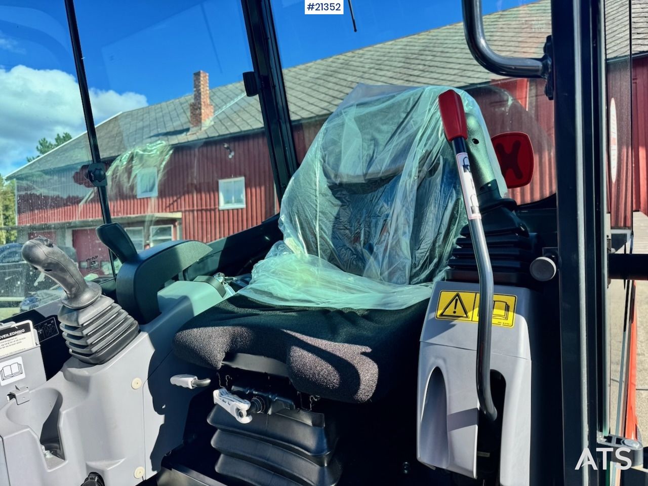 2022 Kubota KX027-4 Mini Excavator