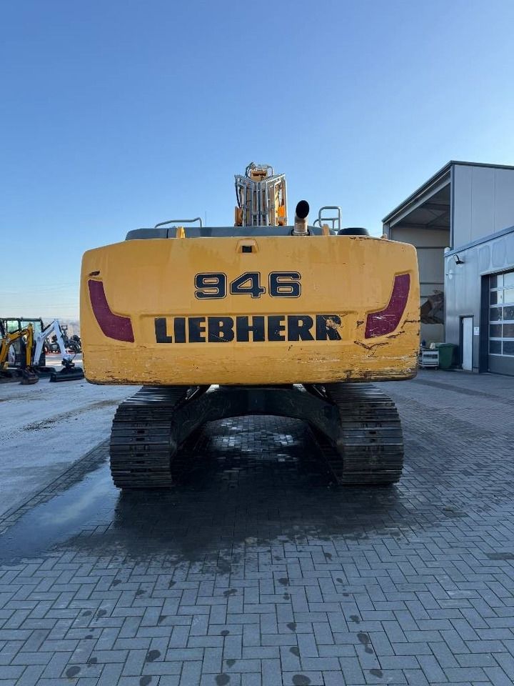 2016 Liebherr R946 Crawler Excavator