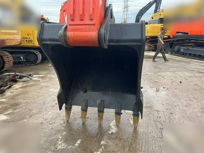 2024 Doosan DX225LCA Crawler Excavator