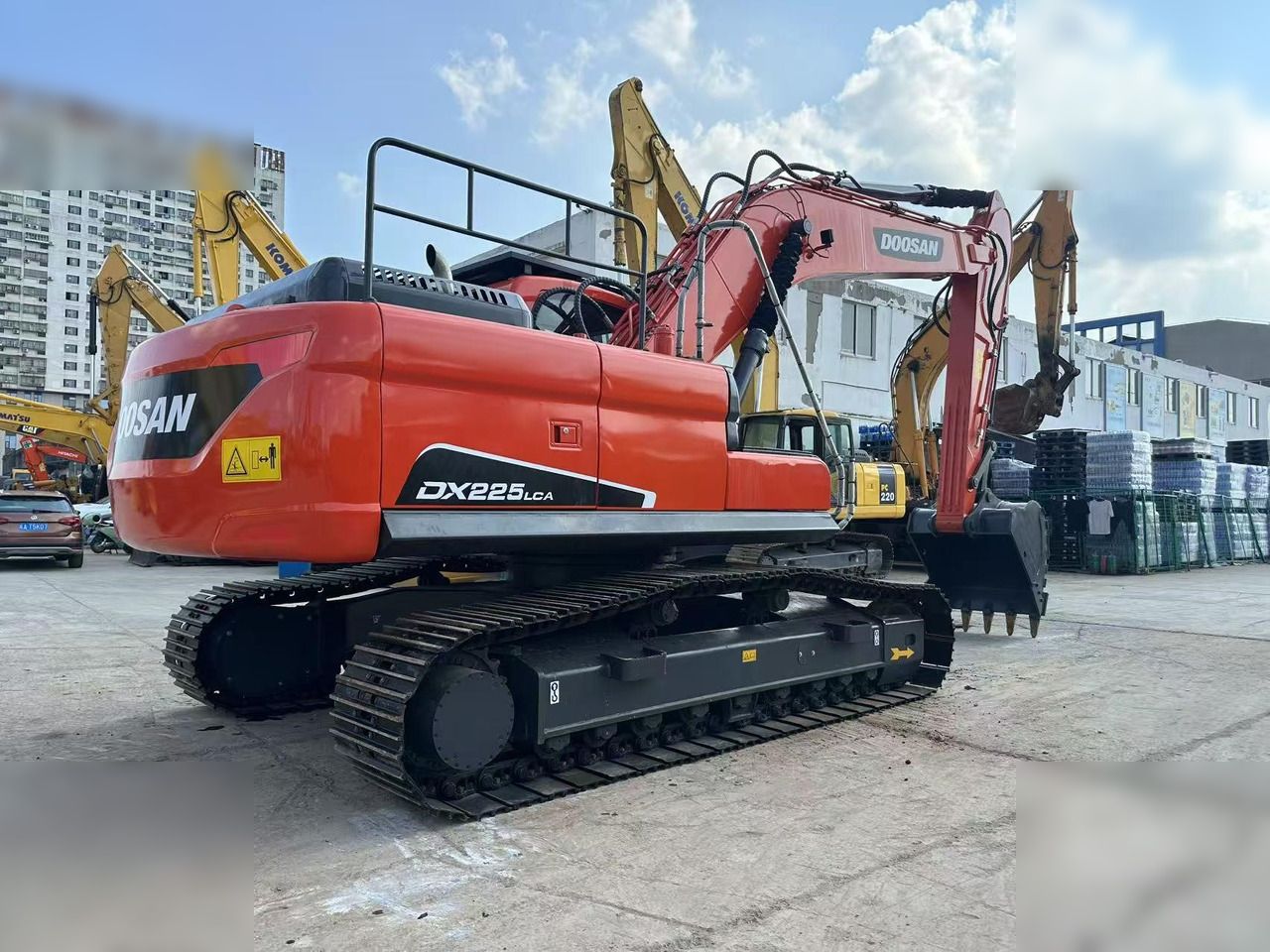2020 Doosan DX225LCA Crawler Excavator