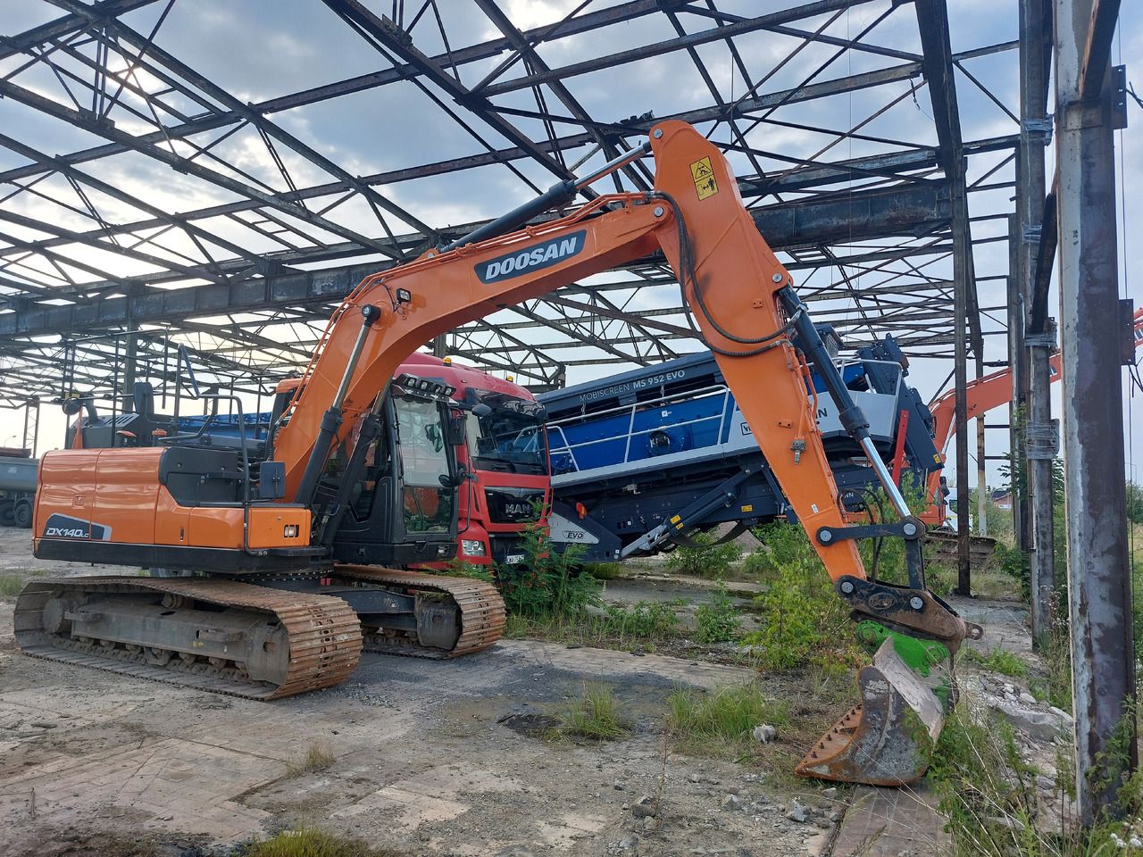 2021 Doosan DX140LC-5 Crawler Excavator