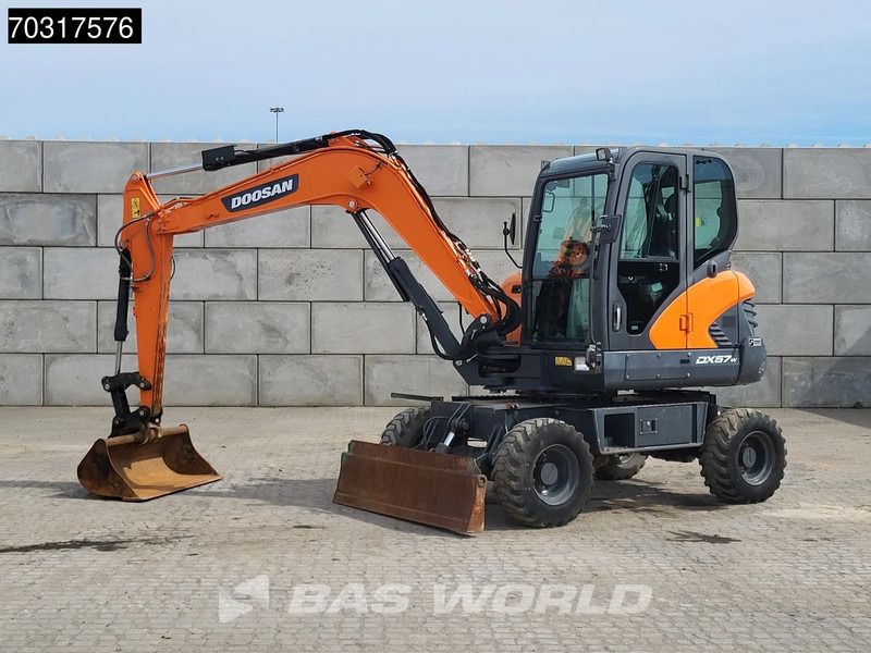 2019 Doosan DX57W-5 Wheel Excavator