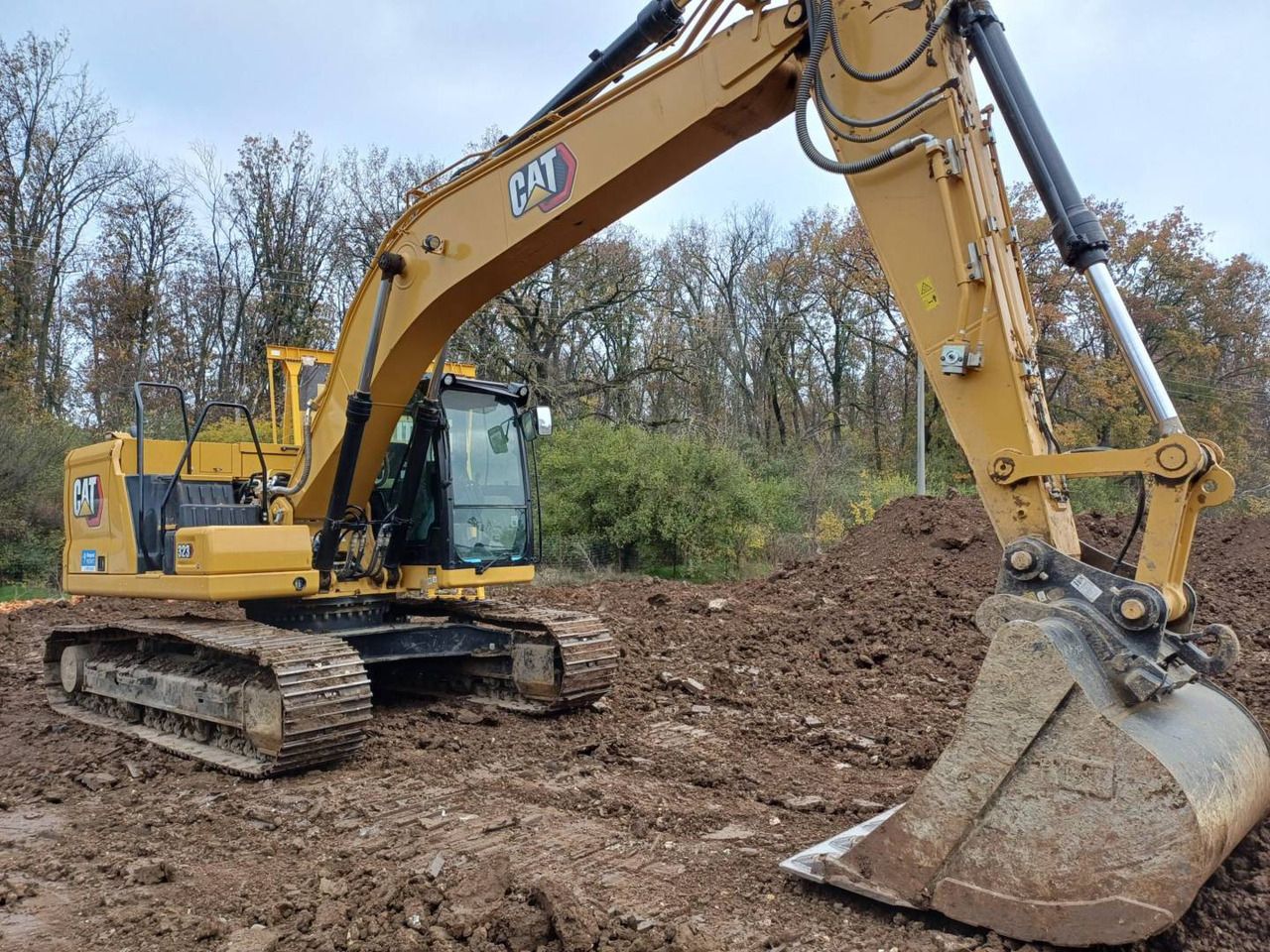 2024 Caterpillar 323-07 Crawler Excavator