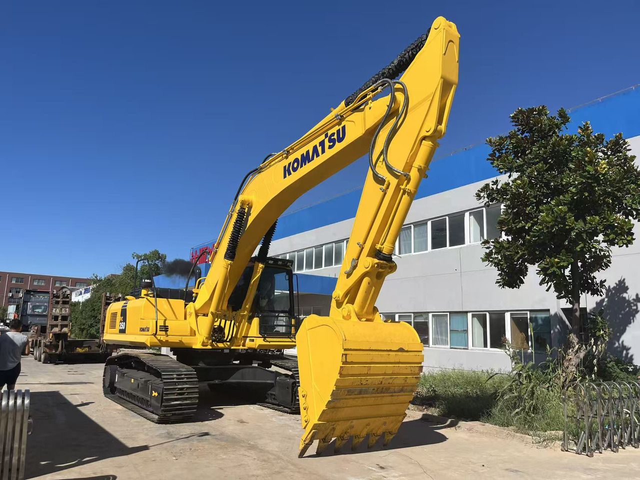 2023 Komatsu PC350 Crawler Excavator