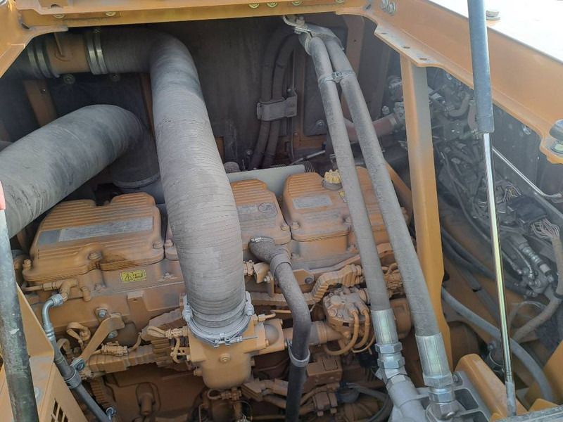 2024 Caterpillar 395 Crawler Excavator