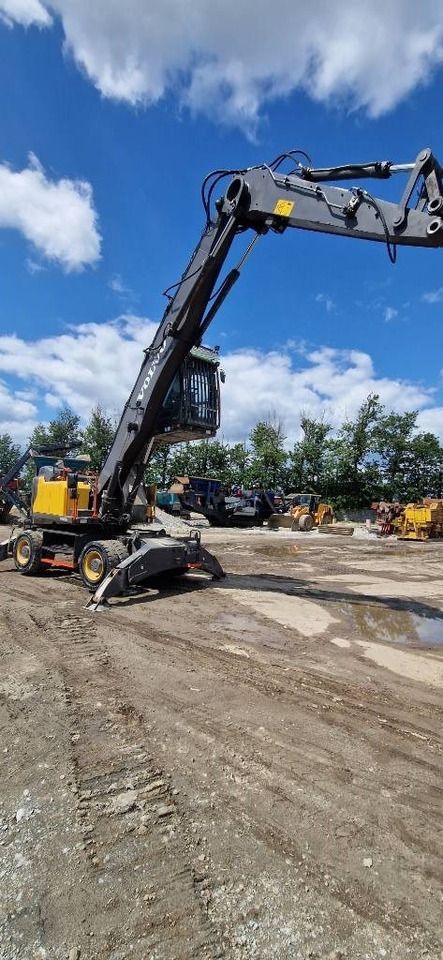 2018 Volvo EW240EMH Material Handler
