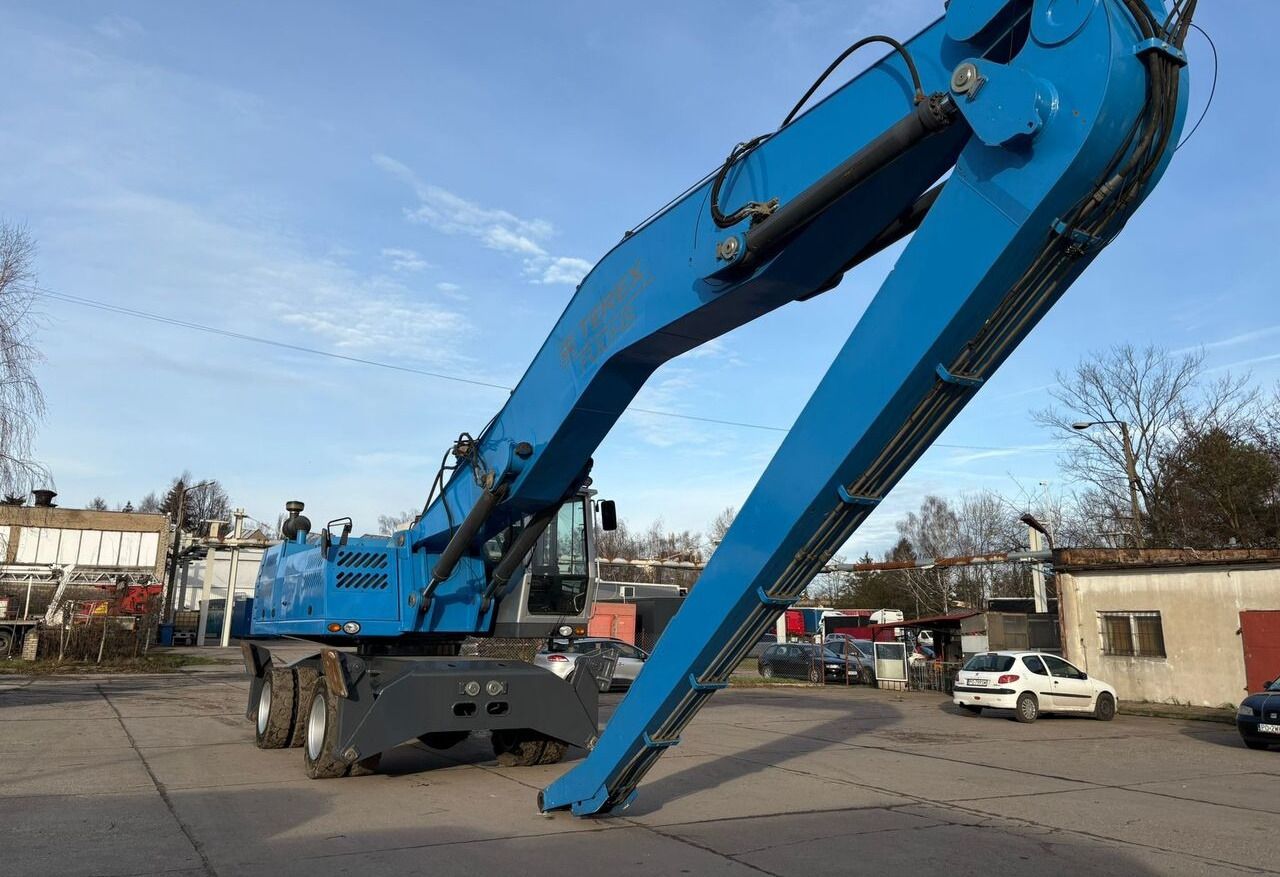 2011 Terex MHL360D Material Handler