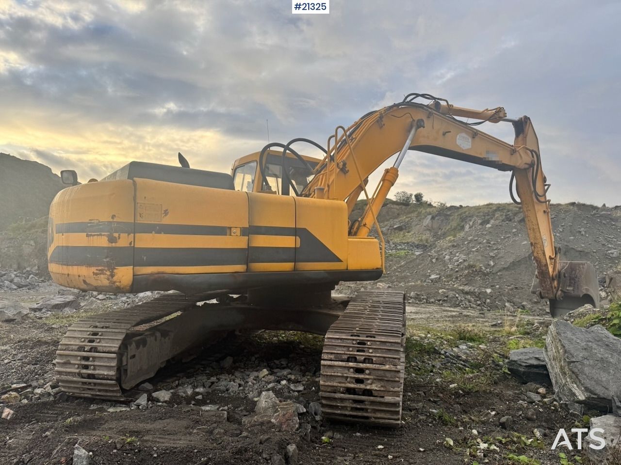 1996 JCB JS200LC Crawler Excavator
