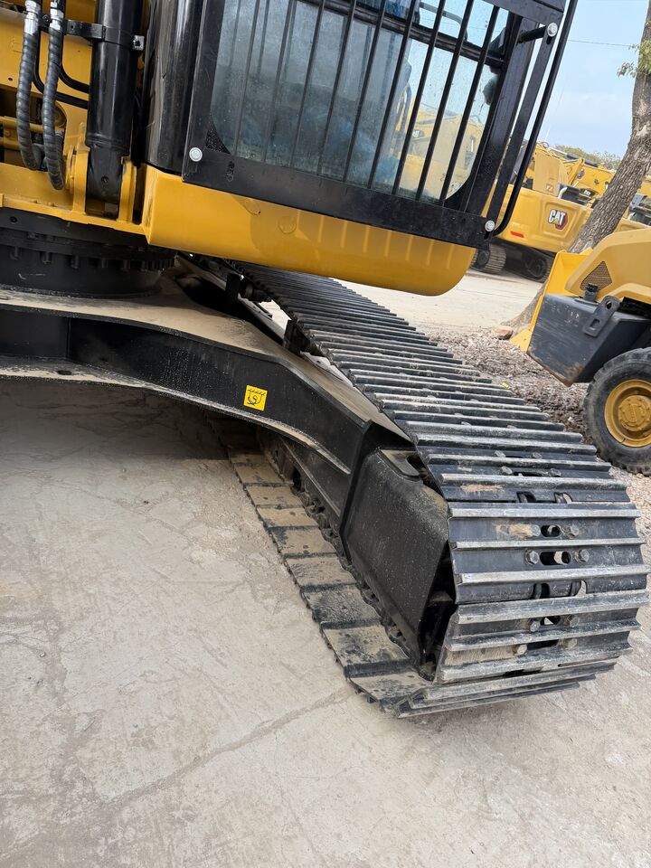 2025 Caterpillar 323D2L Crawler Excavator