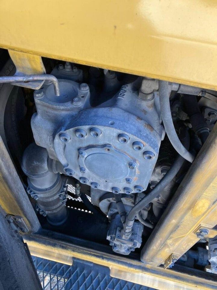 2009 Komatsu PC1250-8 Crawler Excavator
