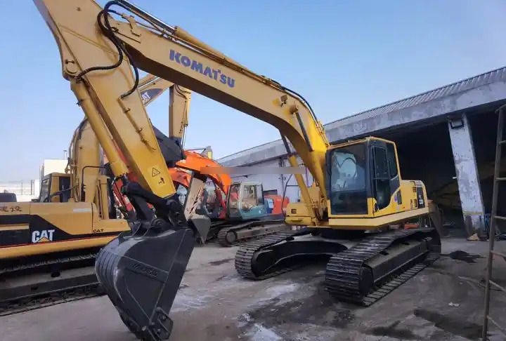 2018 Komatsu PC200-8 Crawler Excavator