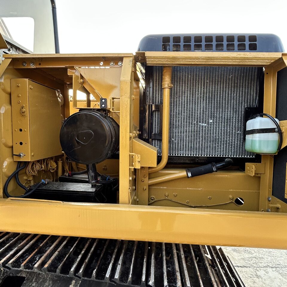 Caterpillar 320B Crawler Excavator