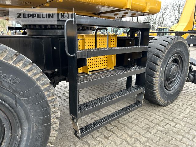 2022 Caterpillar MH3040-07A Material Handler