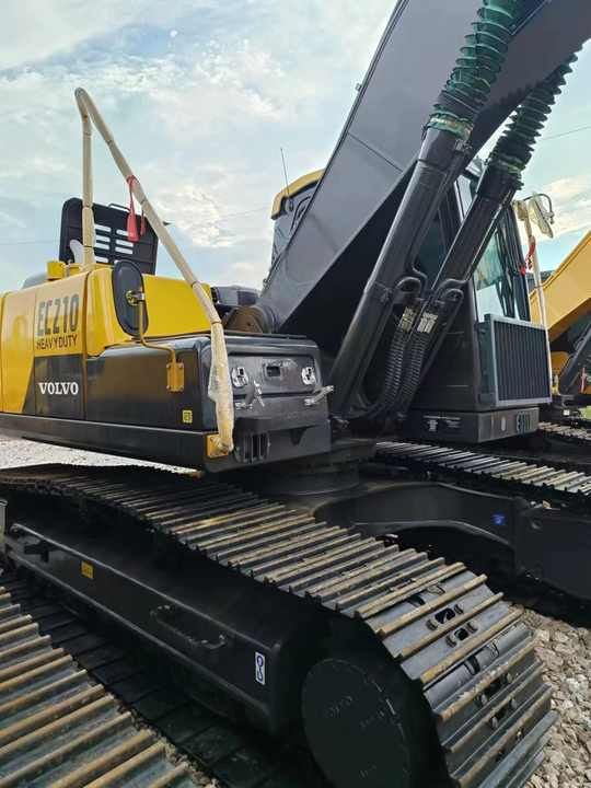 2022 Volvo EC210 Crawler Excavator