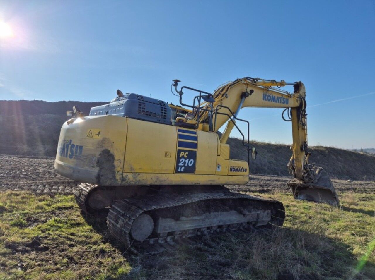 2020 Komatsu PC210LC-11 Crawler Excavator