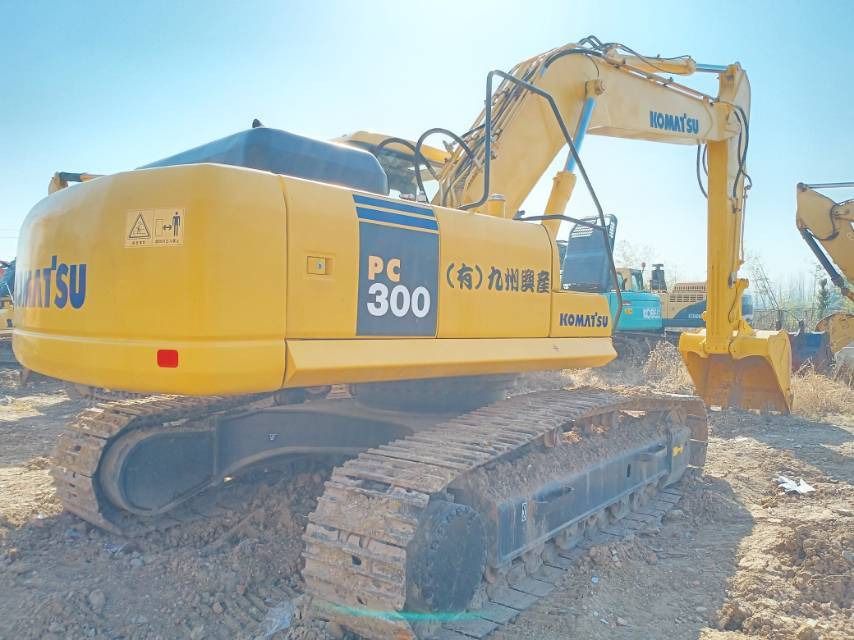 2022 Komatsu PC300 Crawler Excavator