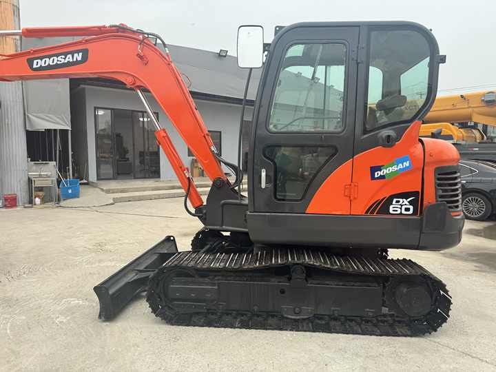 2022 Doosan DX60-9C Crawler Excavator