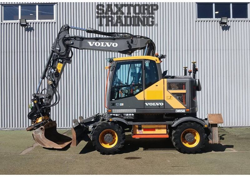 2017 Volvo EWR150E Wheel Excavator