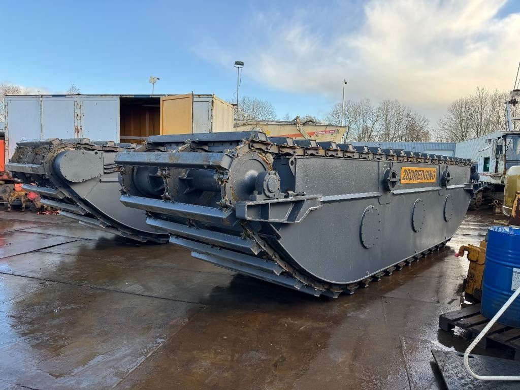 2025 Caterpillar 320 Amphibious Excavator