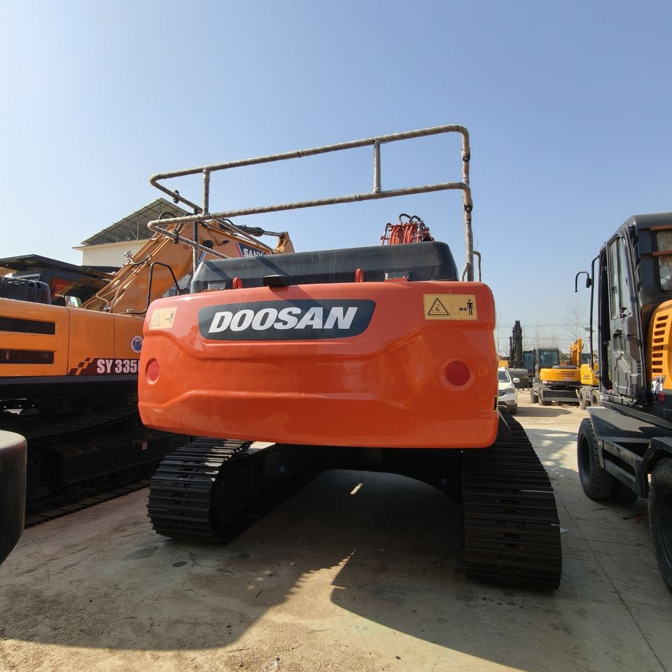 Doosan DX300LC-9C Crawler Excavator