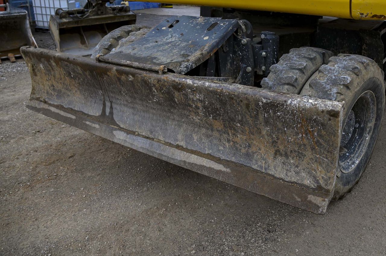 2018 Komatsu PW148-10 Wheel Excavator