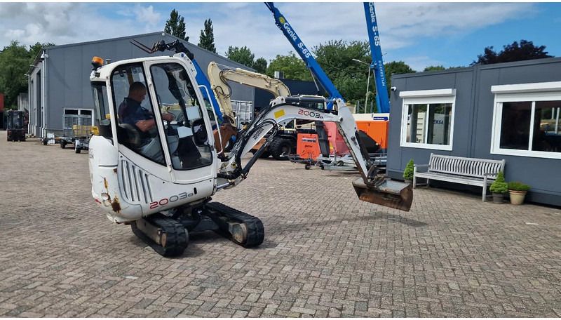 2011 Wacker Neuson 2003RD Mini Excavator