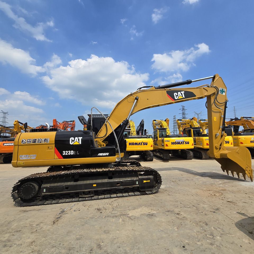 2023 Caterpillar 323D2L Crawler Excavator