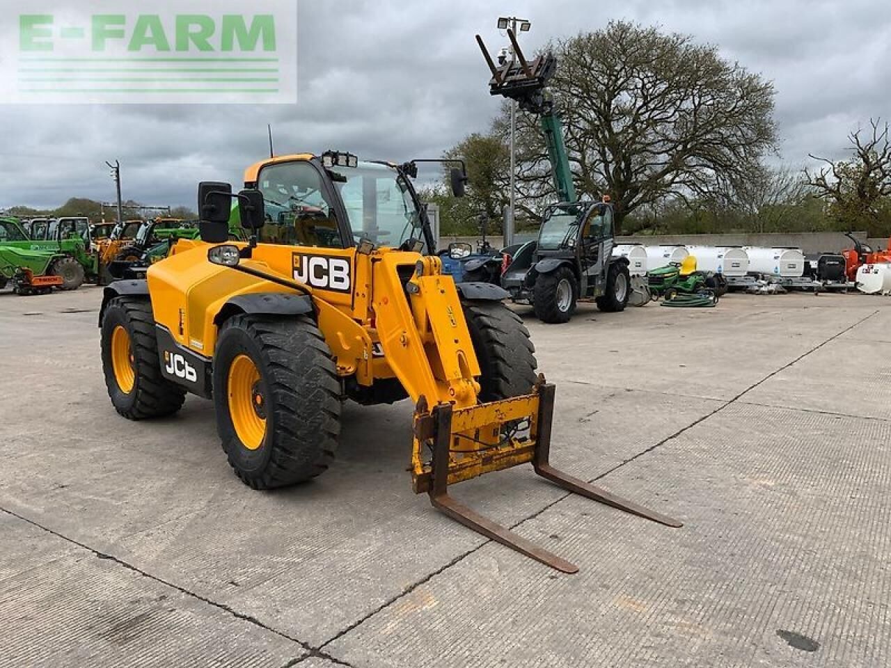2022 JCB 542-70 AGRI XTRA Mini Excavator