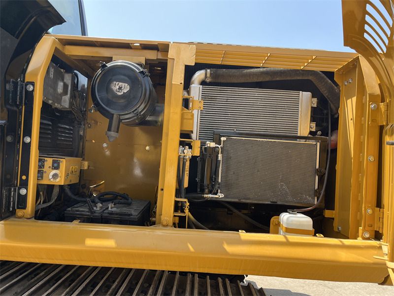 2020 Caterpillar 320D Crawler Excavator