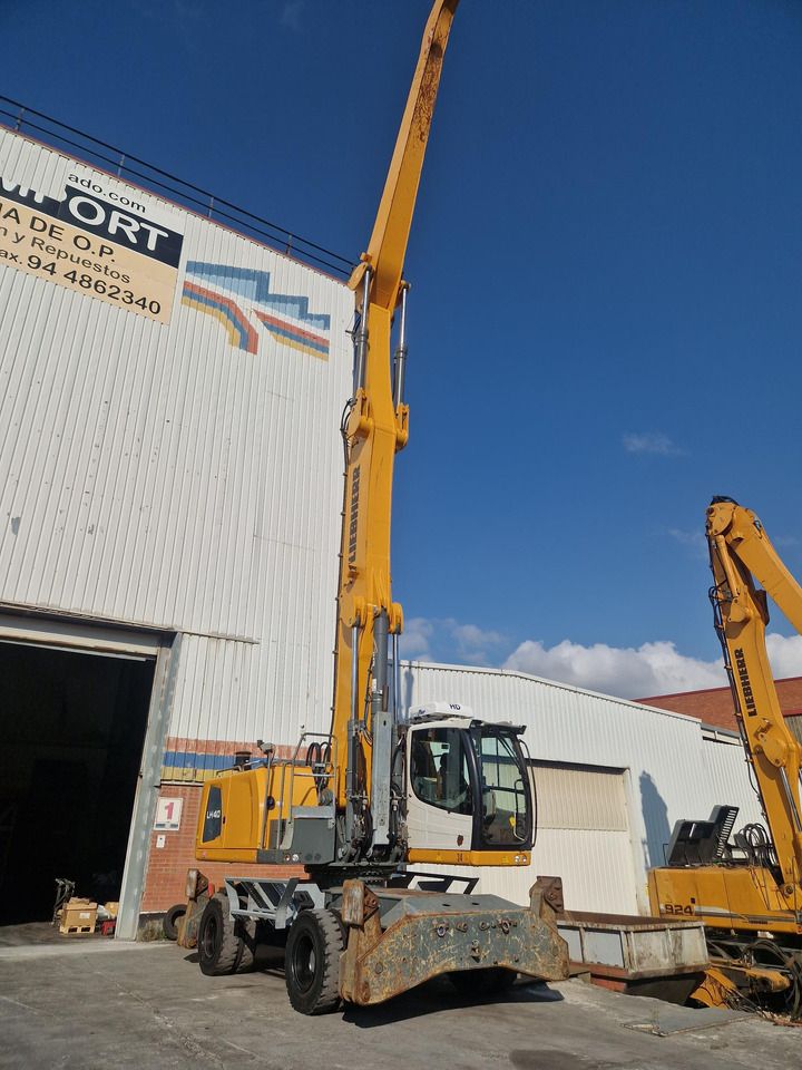 2017 Liebherr LH40 M Material Handler