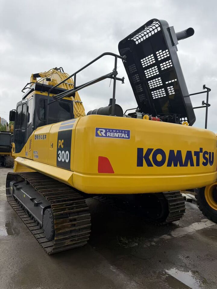 2025 Komatsu PC300 Crawler Excavator