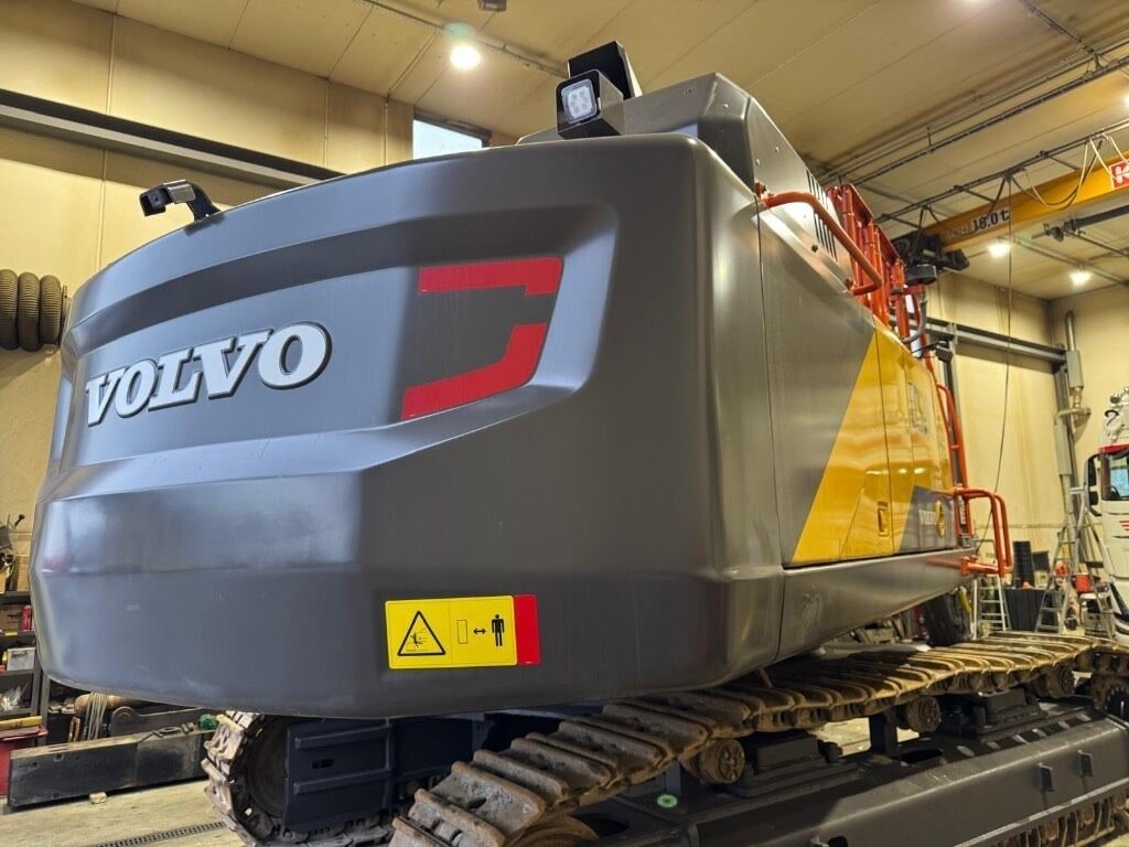 2023 Volvo EC530EL Crawler Excavator