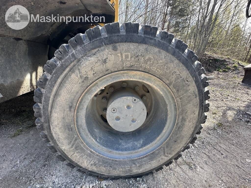 2007 Komatsu PW140-7 Wheel Excavator