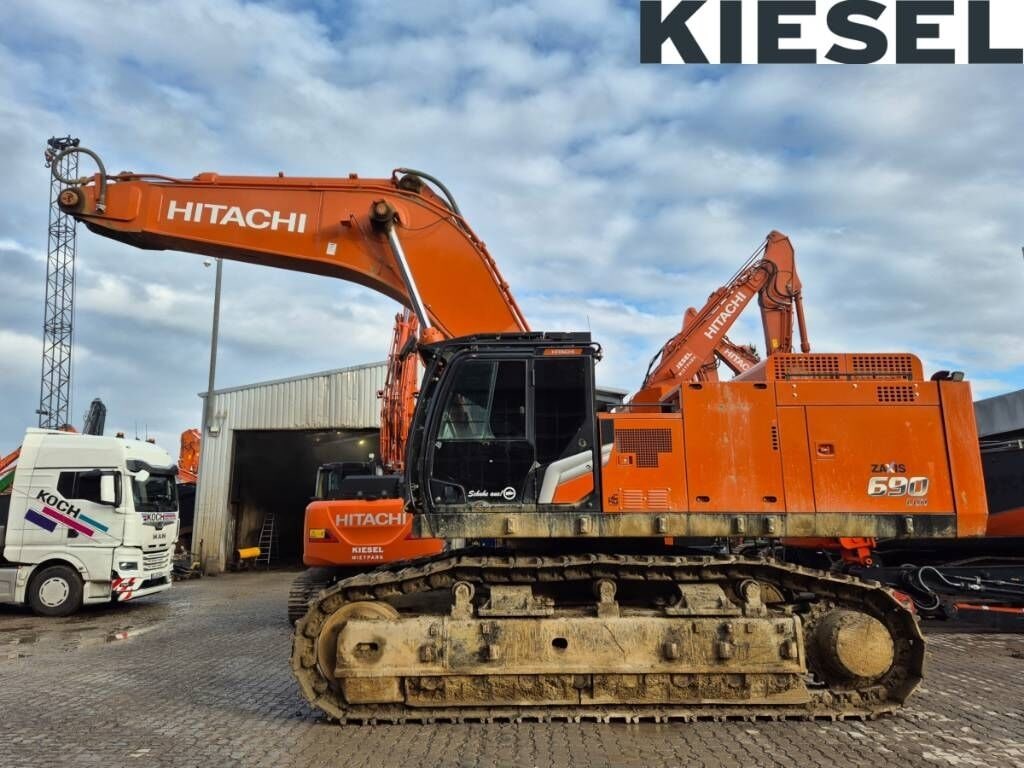 2022 Hitachi ZX690 LCH-7 Crawler Excavator