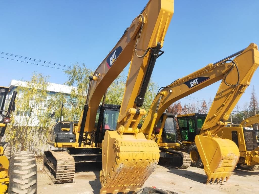 2023 Caterpillar 330D Crawler Excavator