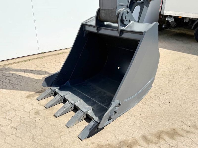 2025 Hyundai R210 Crawler Excavator