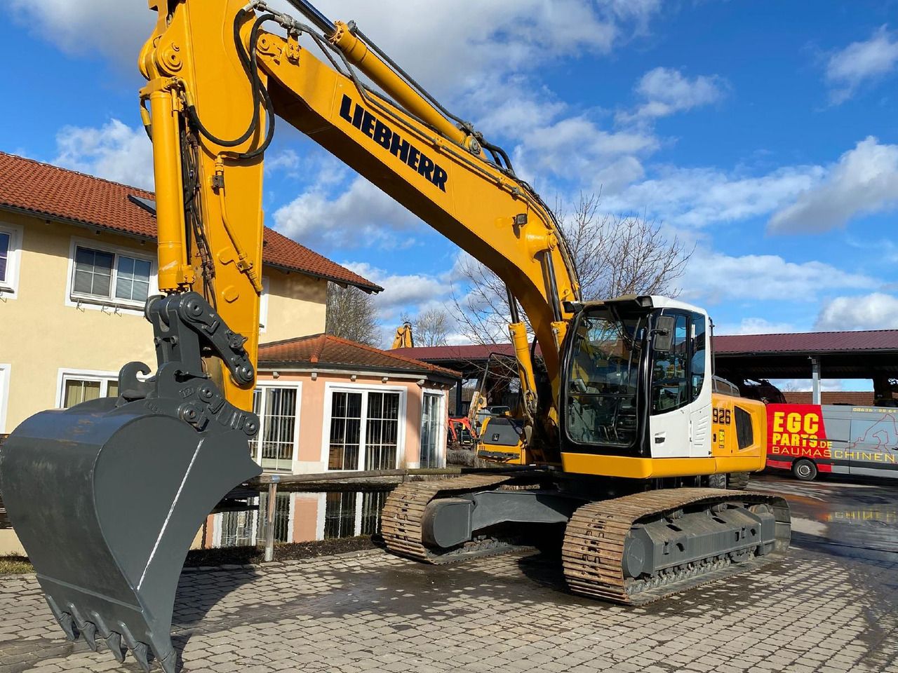 2012 Liebherr R926 LC Crawler Excavator