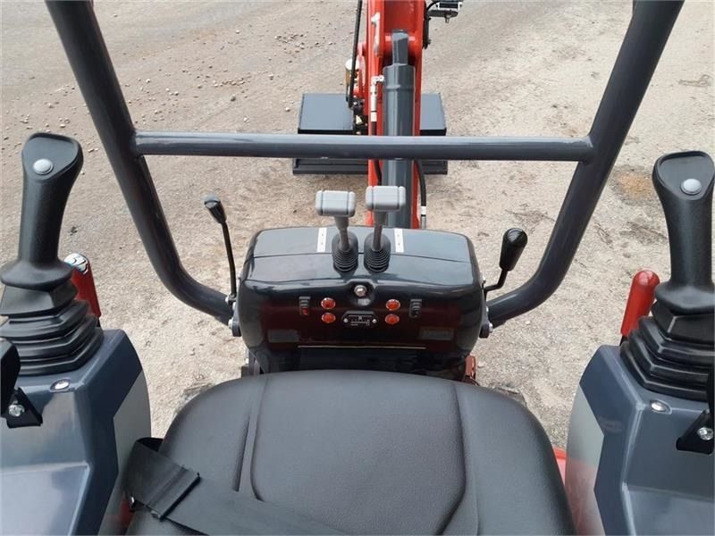 Mole M12 Mini Excavator