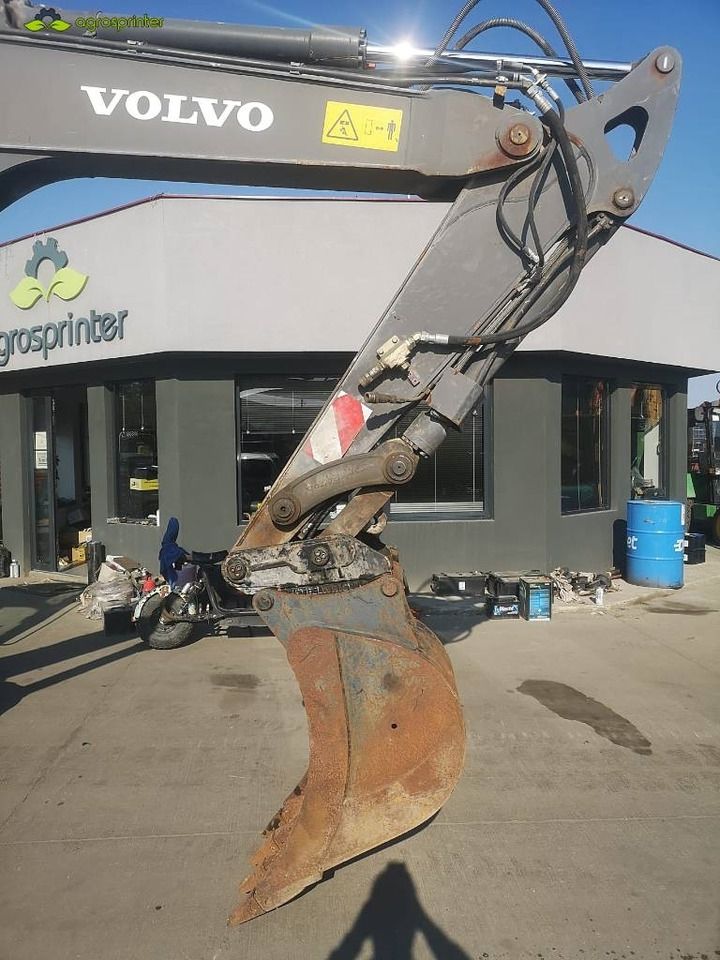 2016 Volvo ECR88D Mini Excavator