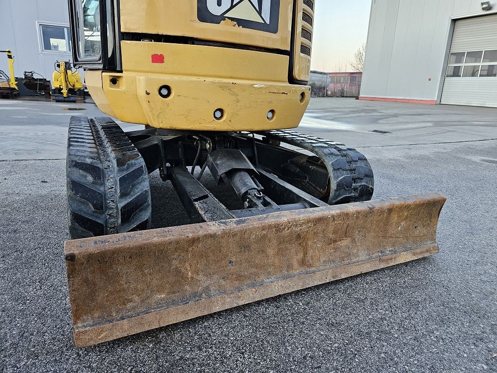 2015 Caterpillar 302.7DCR Mini Excavator