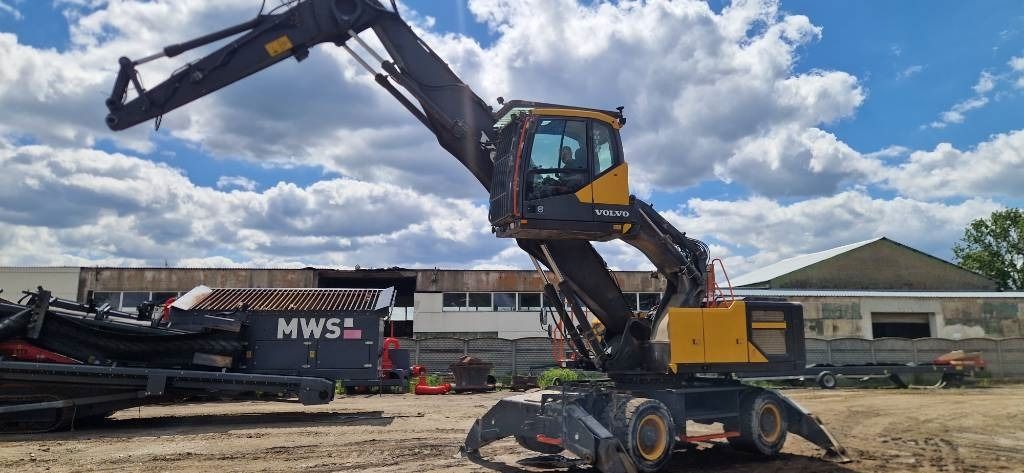 2018 Volvo EW240EMH Material Handler