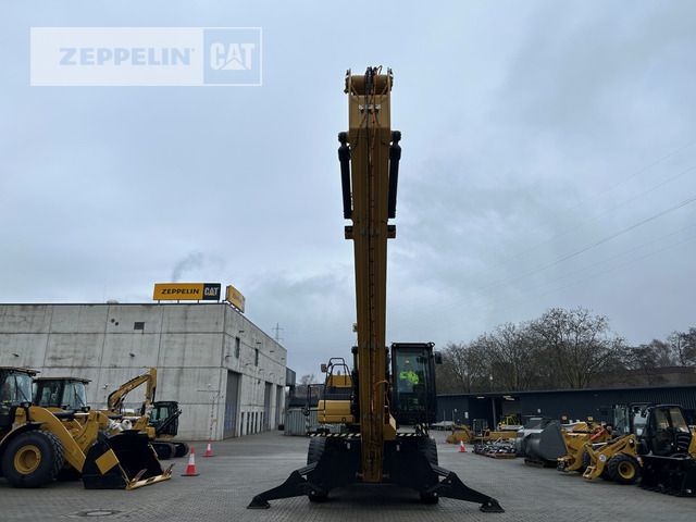 2022 Caterpillar MH3040-07A Material Handler