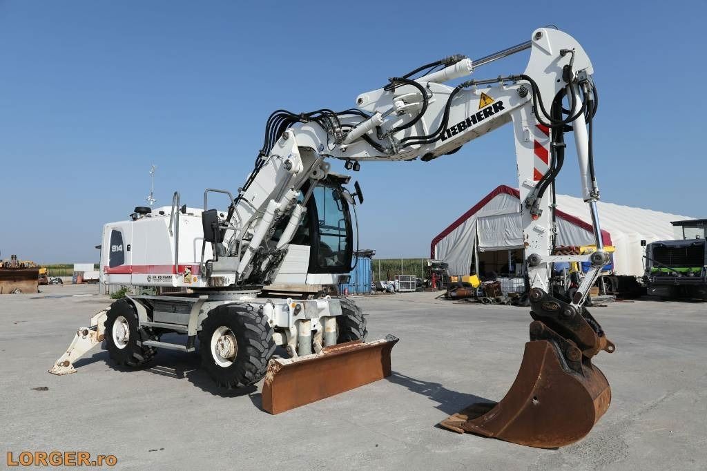 2012 Liebherr A914 Wheel Excavator